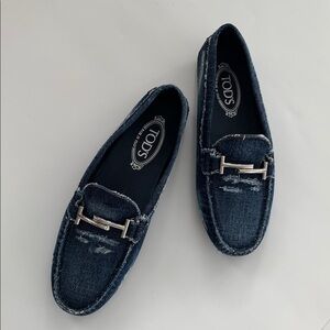 🔥🔥🔥 Tod's Blue Distressed Denim Double T Bar Gommino Driving Loafers, S 9US/39
